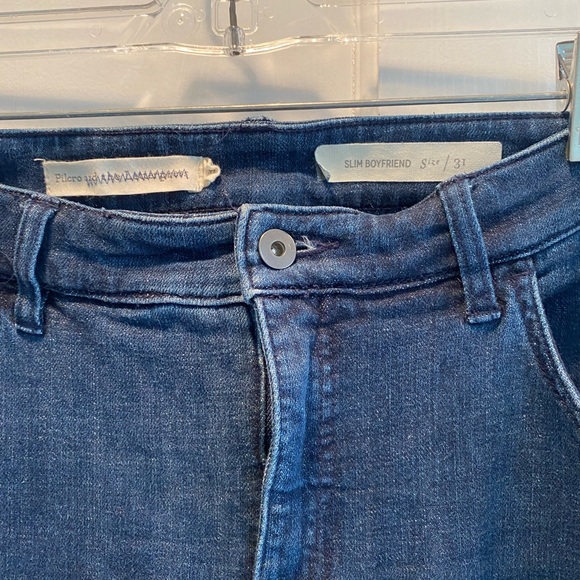 Anthropologie- Pilcro- Slim Boyfriend, Engineered Floral Sequin Detail, Size 31 - Picture 9 of 15